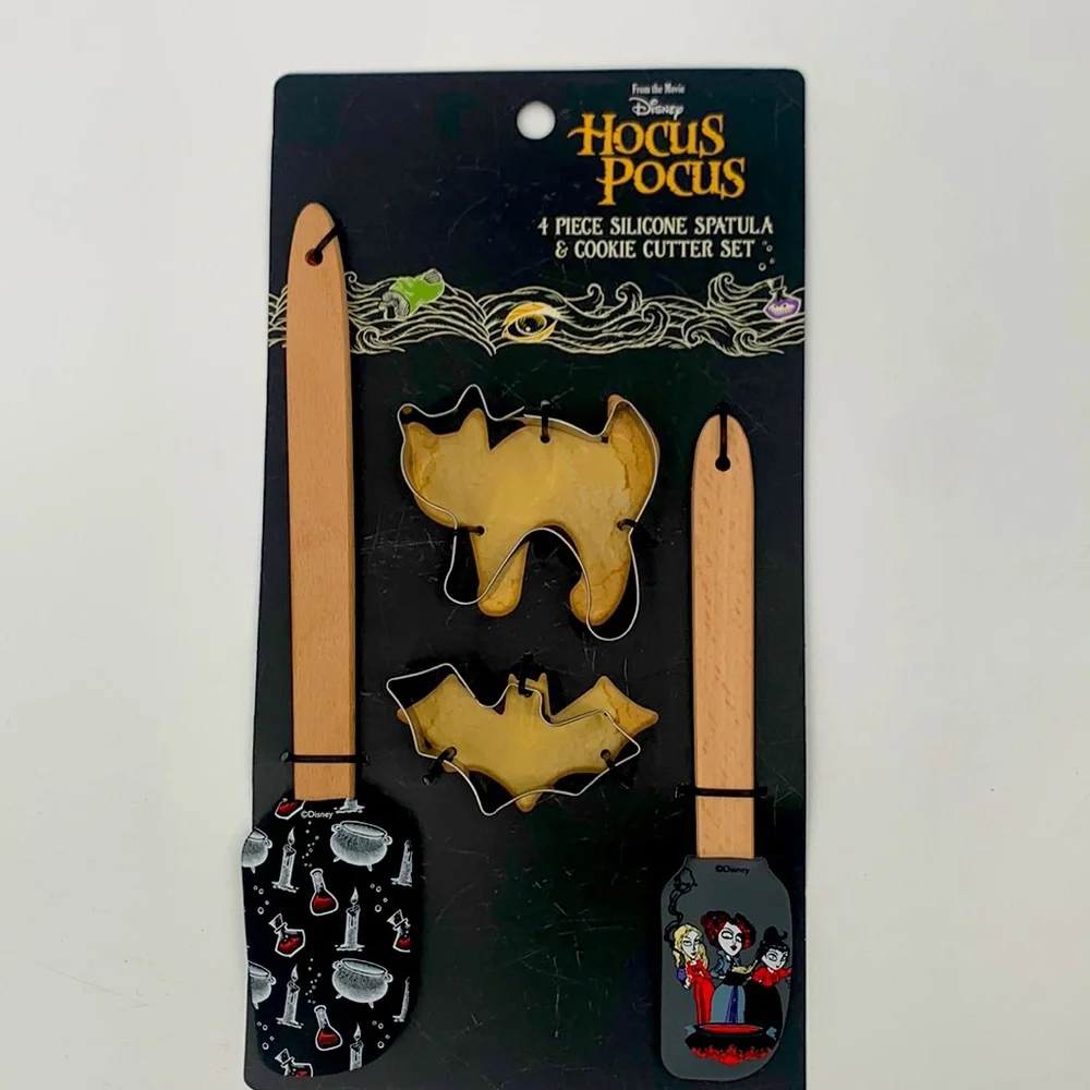 Hocus Pocus Disney kitchen Baking set 4 pack NWT - Picture 2 of 6